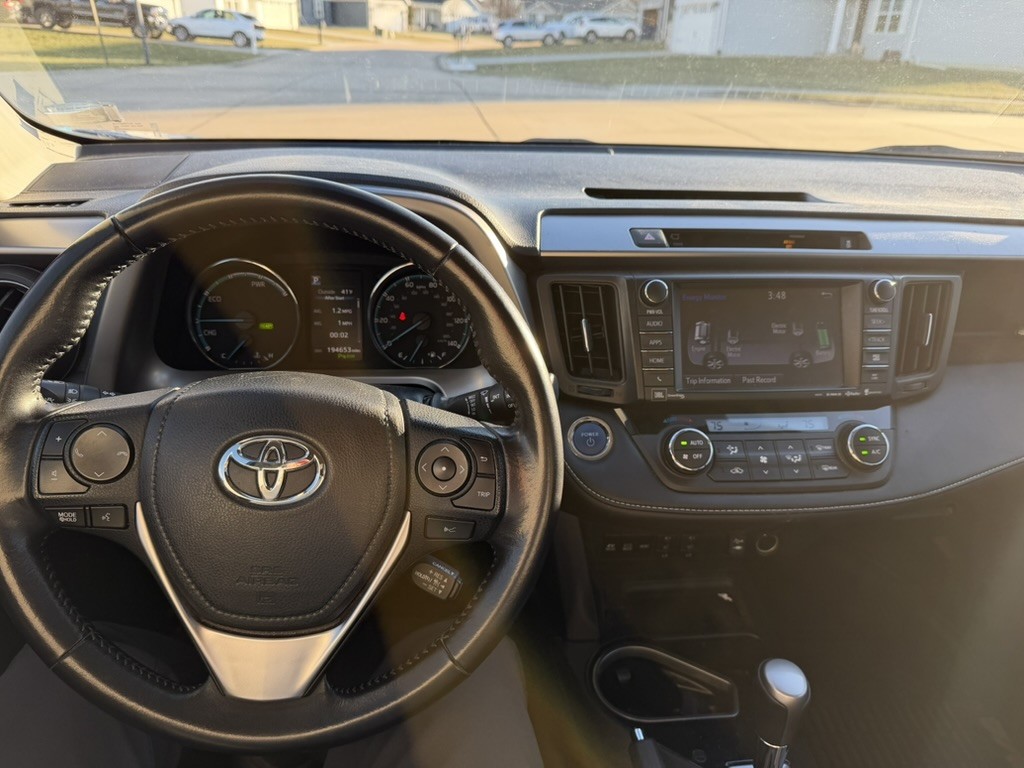 2016 TOYOTA RAV4