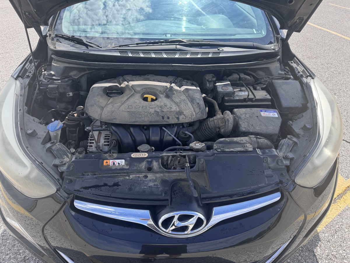 2015 HYUNDAI Elantra