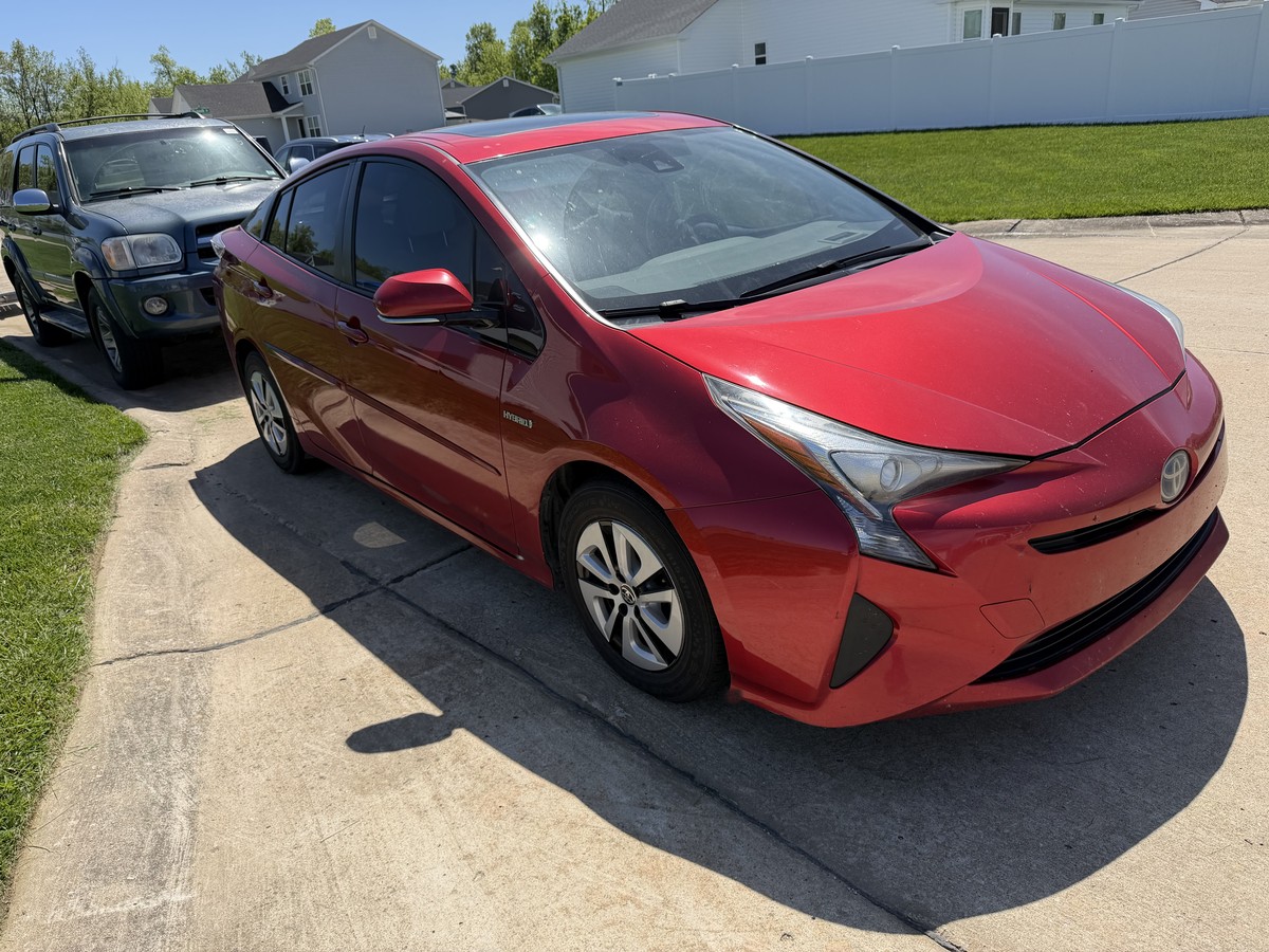 2016 TOYOTA Prius