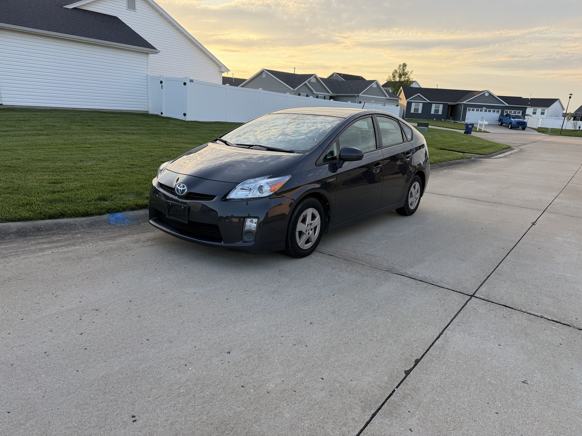 2010 Toyota Prius I (Fleet)'s photo