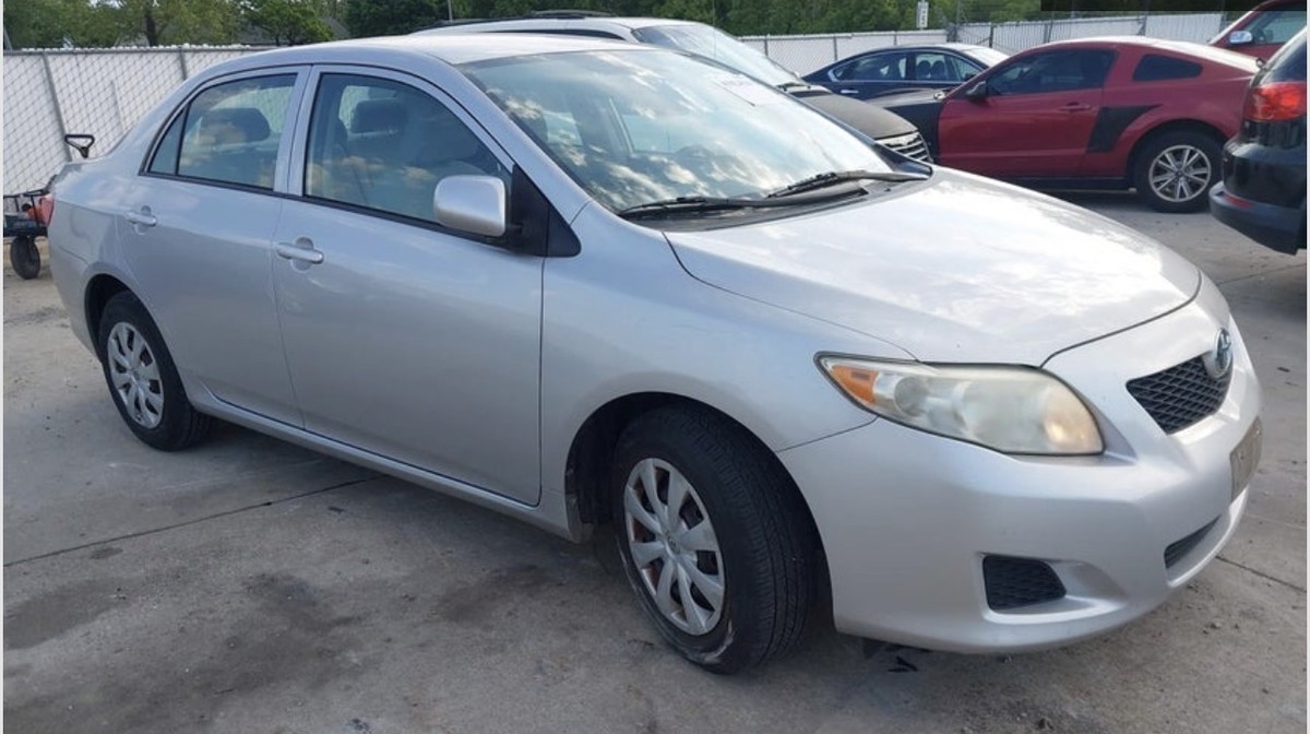2010 Toyota Corolla XLE AT's photo