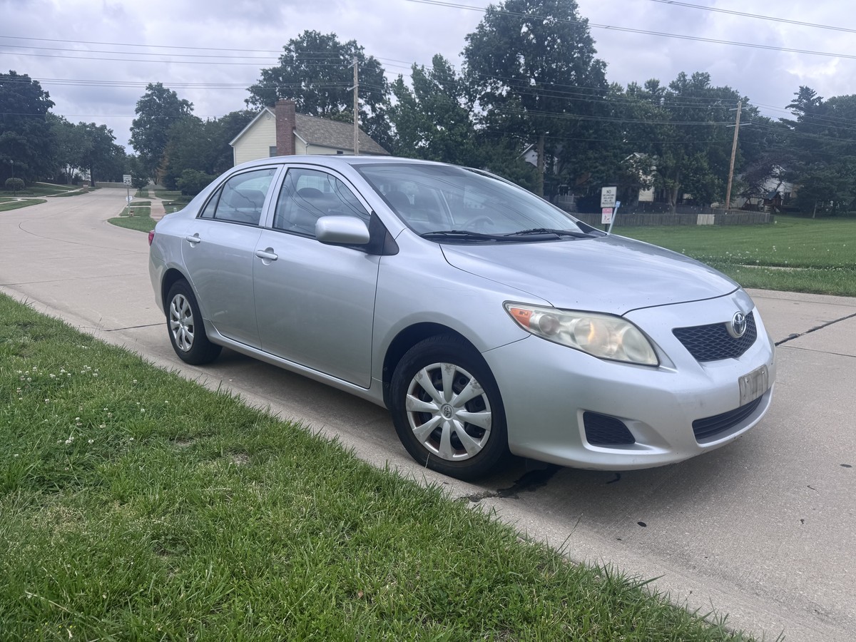 2010 TOYOTA Corolla