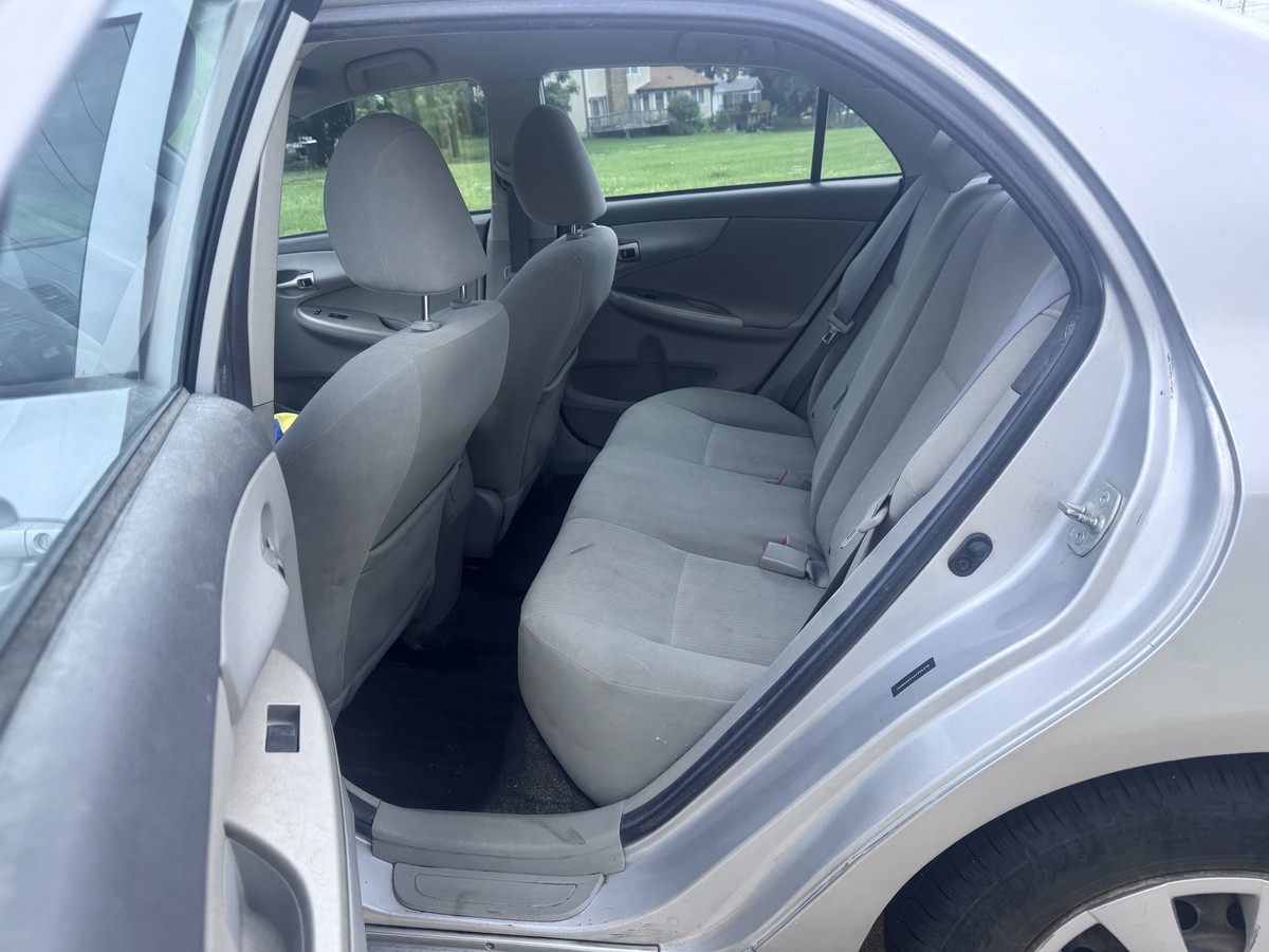 2010 TOYOTA Corolla
