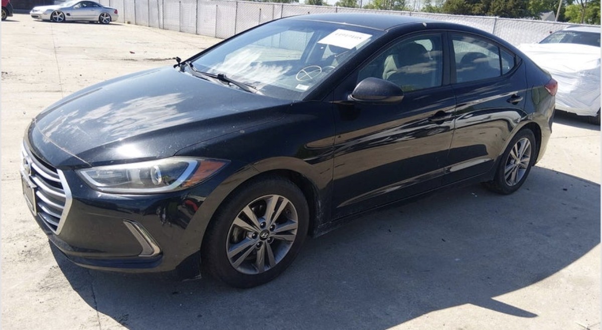 2017 Hyundai Elantra 2.0 SE A/T PZEV's photo