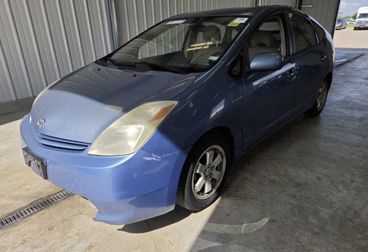2004 TOYOTA Prius