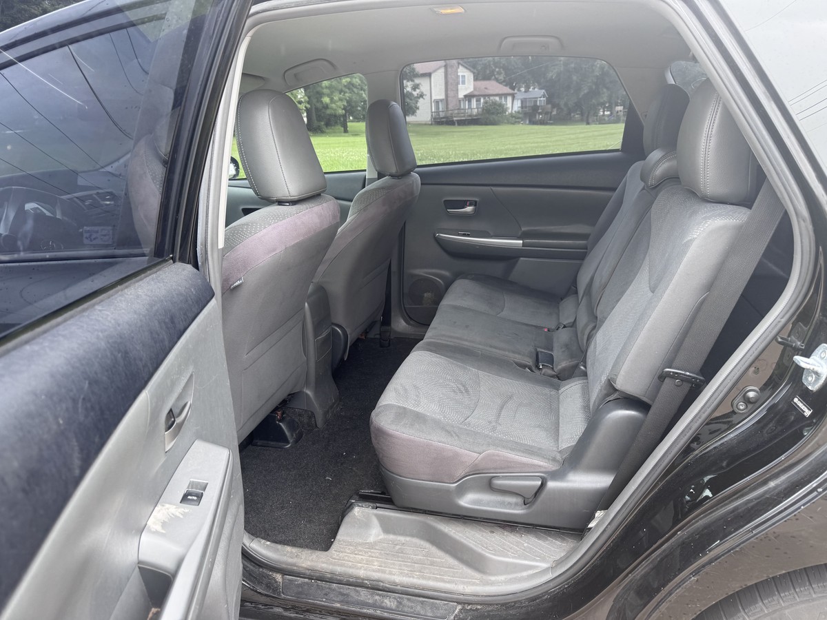 2012 TOYOTA Prius V
