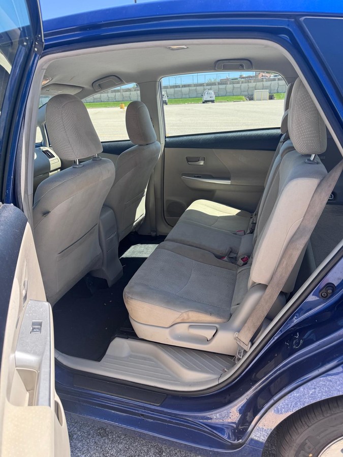 2013 TOYOTA Prius V
